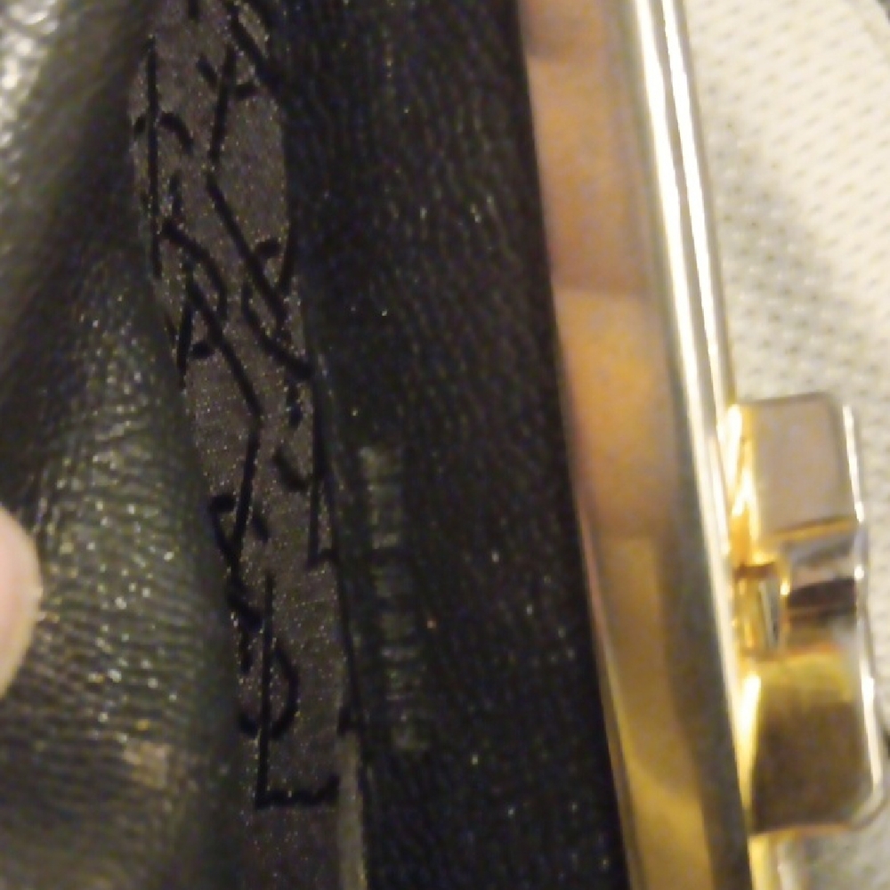 YSL Vintage Kisslock Black Textured Leather Wallet (EUC) - Picture 8 of 16